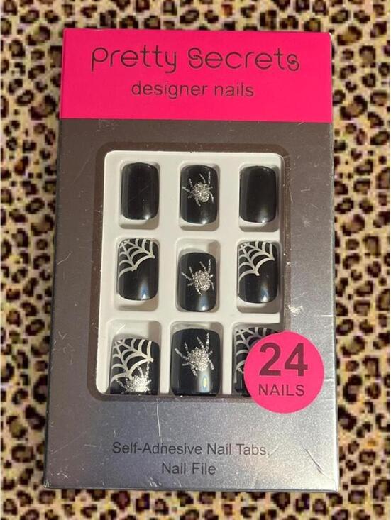 Other - Halloween gothic black spiderweb press on nails